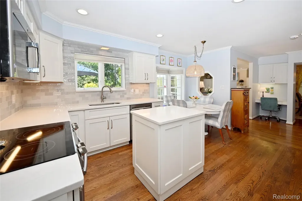 2691 Bradway Boulevard Bloomfield Hills City MI 48301