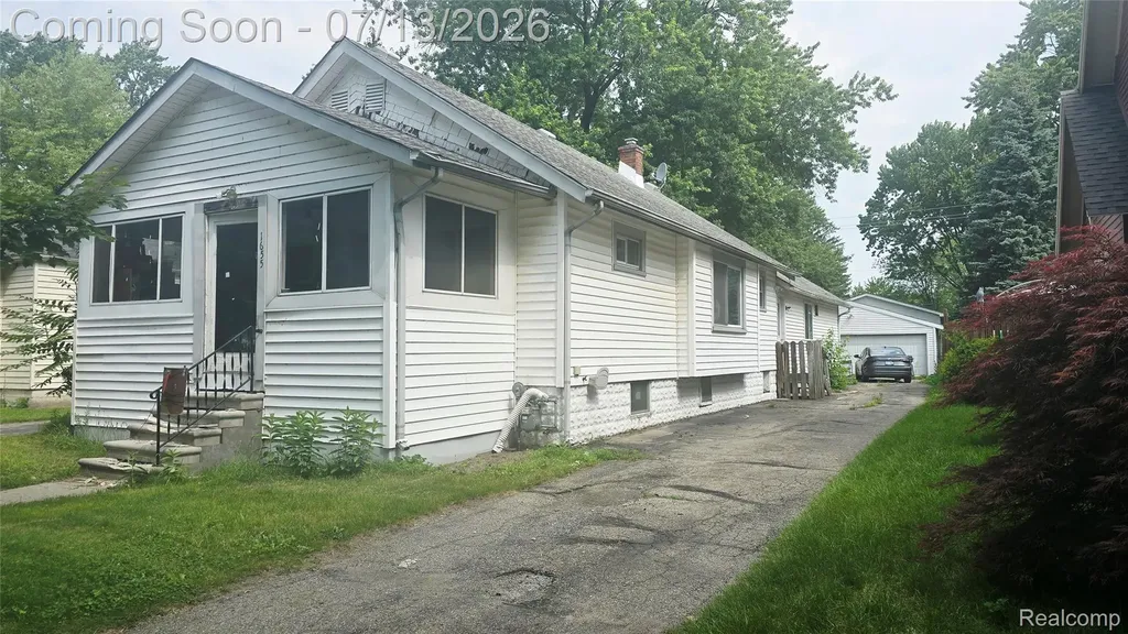 1655 Lyon Street Port Huron City MI 48060