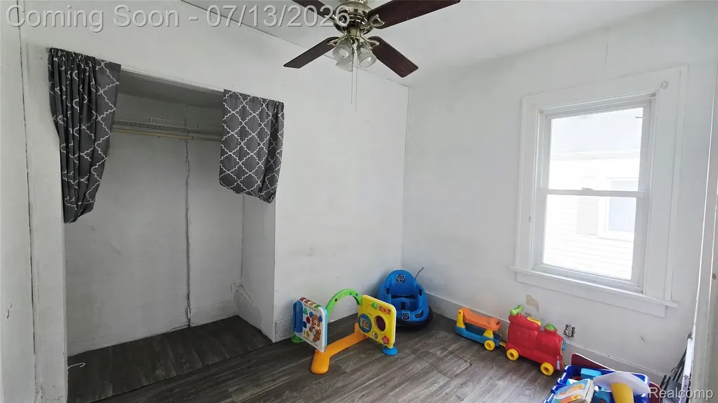 1655 Lyon Street Port Huron City MI 48060