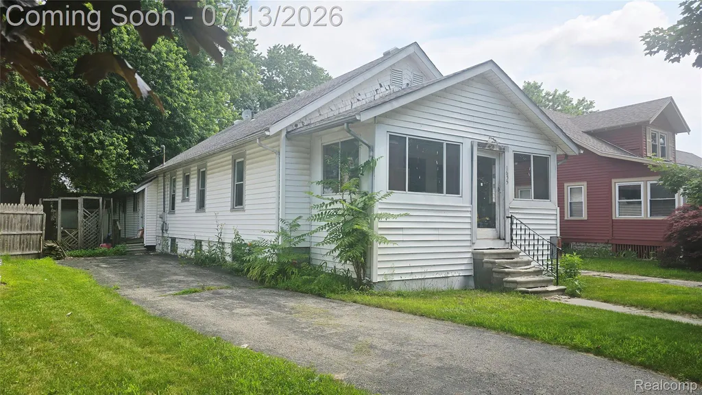 1655 Lyon Street Port Huron City MI 48060