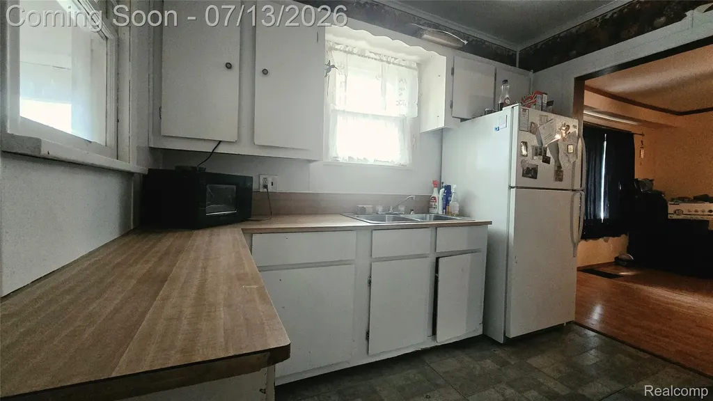 1655 Lyon Street Port Huron City MI 48060