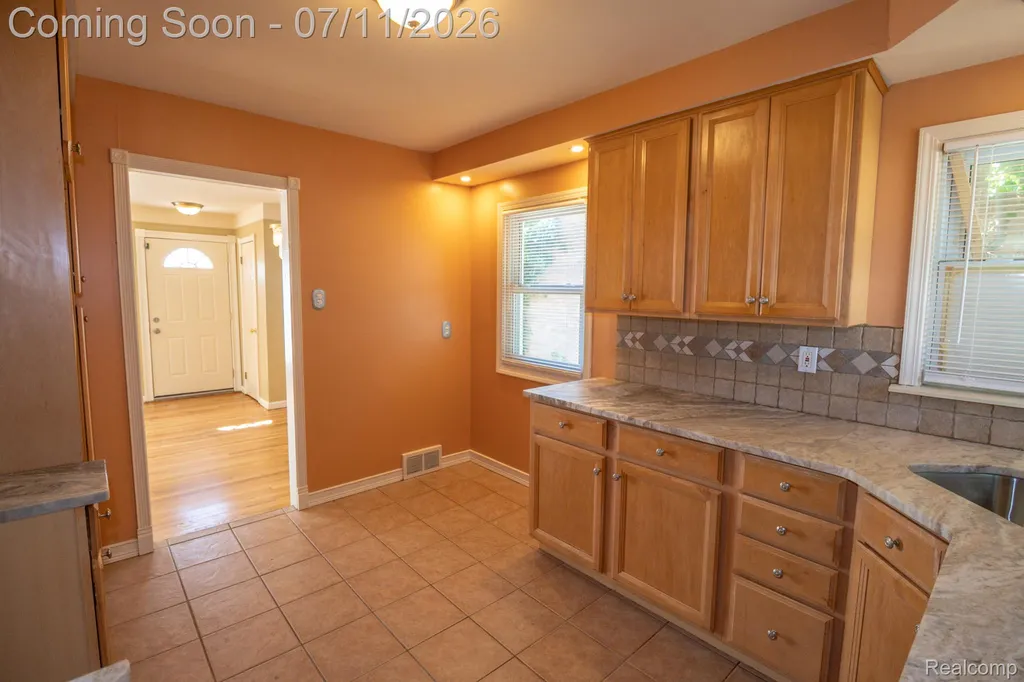 1455 Jeffrey Lane Inkster City MI 48141