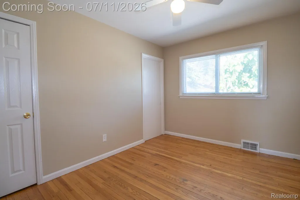 1455 Jeffrey Lane Inkster City MI 48141
