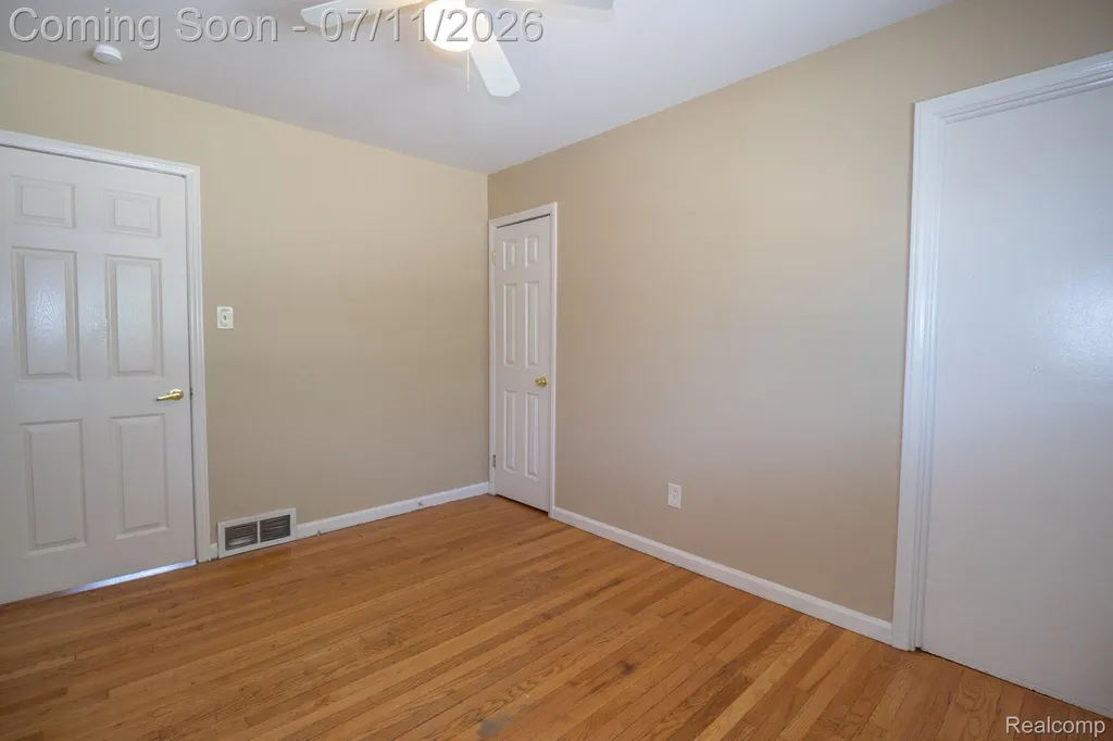 1455 Jeffrey Lane Inkster City MI 48141