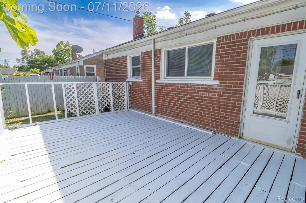 1455 Jeffrey Lane Inkster City MI 48141