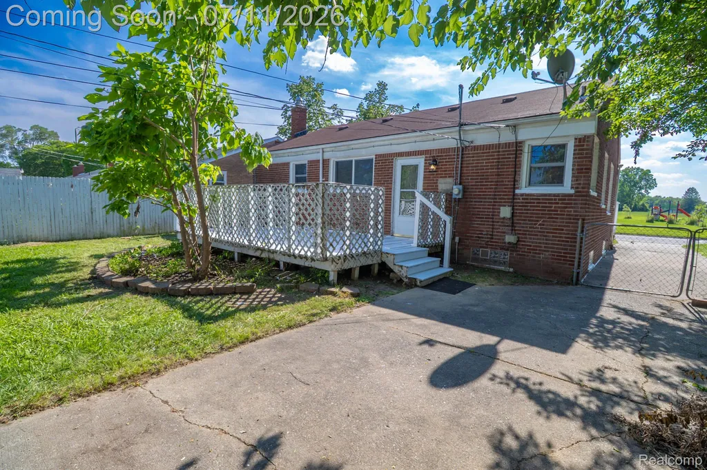 1455 Jeffrey Lane Inkster City MI 48141