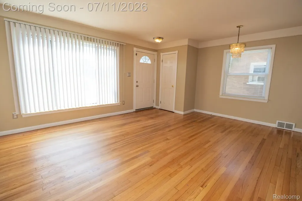 1455 Jeffrey Lane Inkster City MI 48141