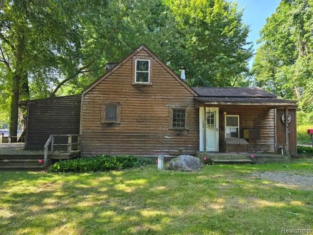 5751 Island Drive Hadley Township MI 48438