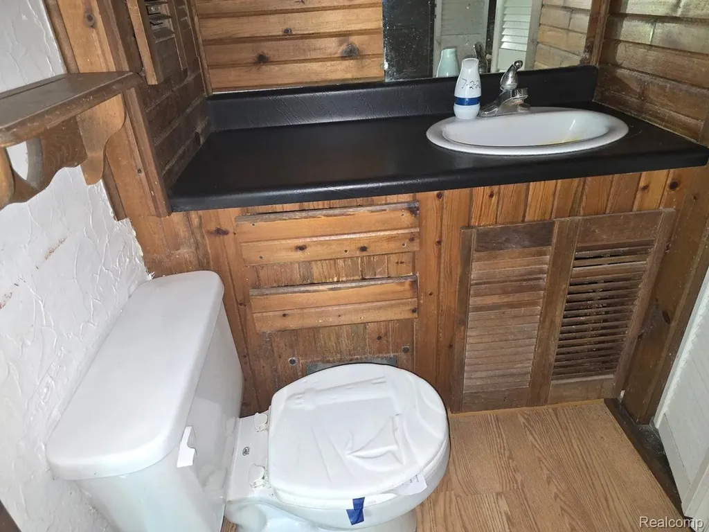 5751 Island Drive Hadley Township MI 48438
