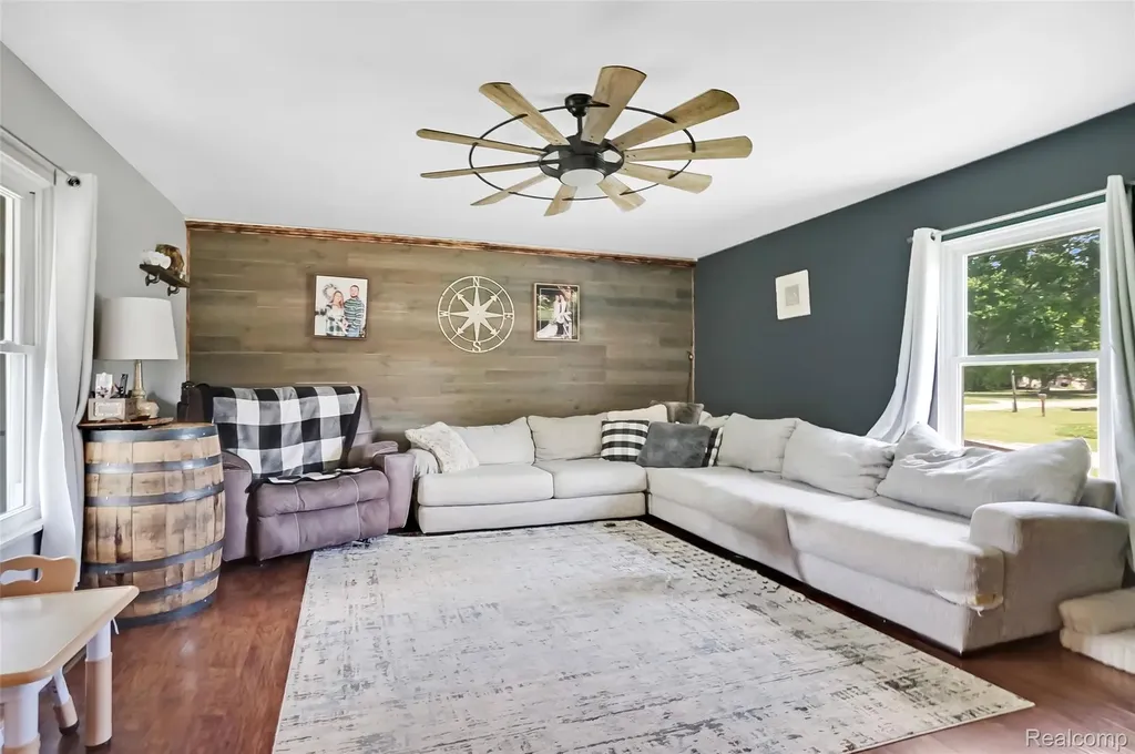 6050 Brophy Road Oceola Township MI 48855