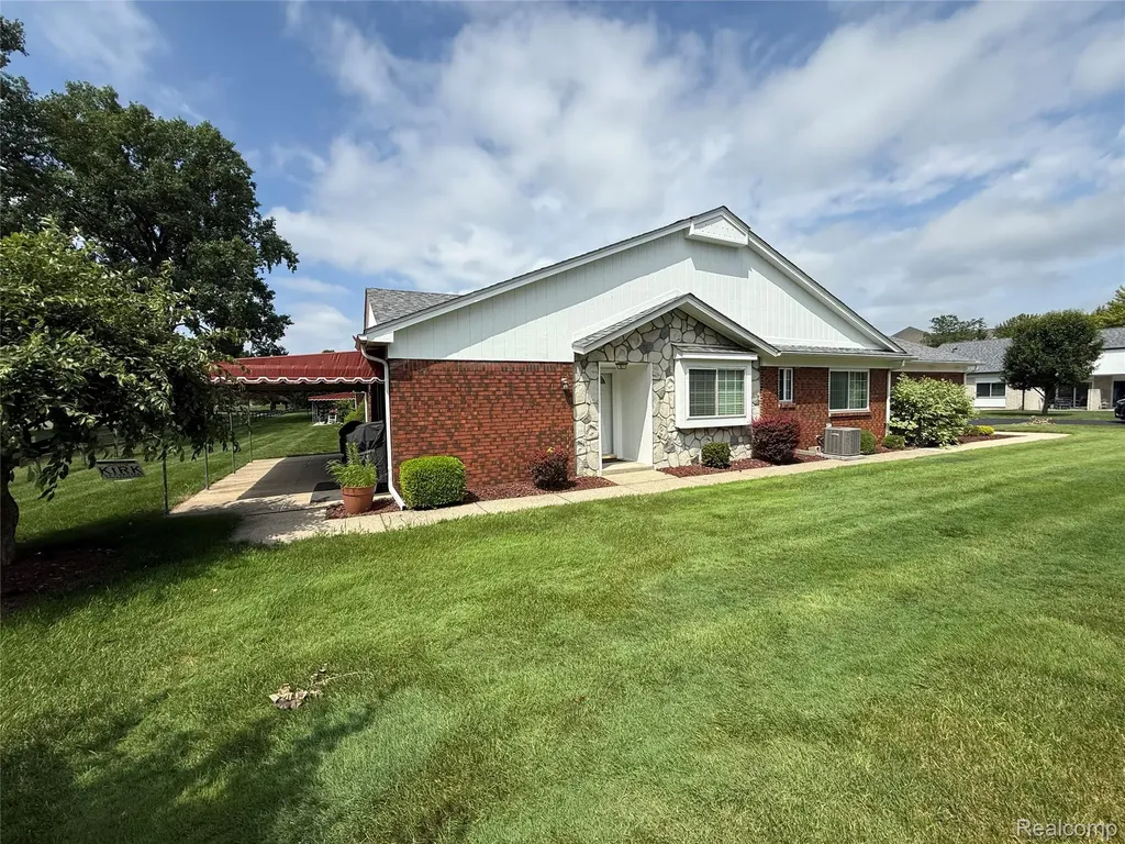 730 Country Club Dr Drive St. Clair Shores City MI 48082