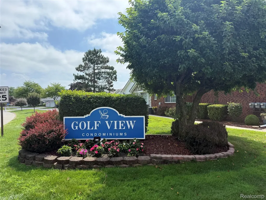 730 Country Club Dr Drive St. Clair Shores City MI 48082