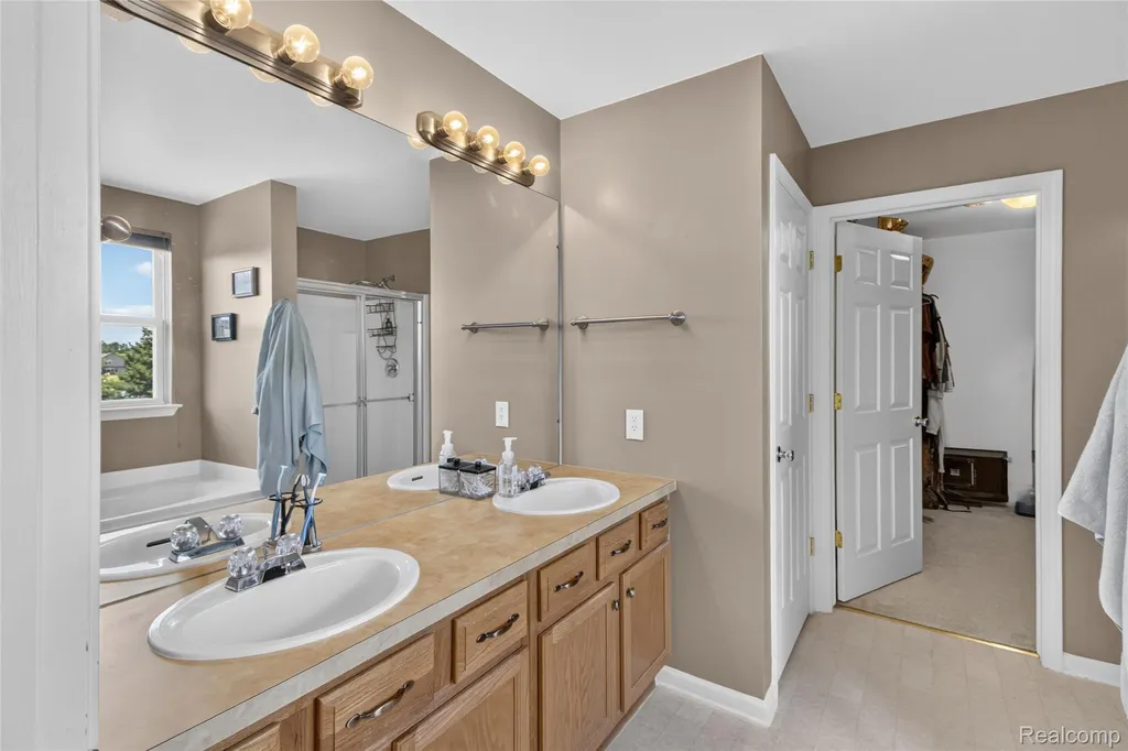 27985 S Mockingbird Drive Huron Charter Township MI 48134