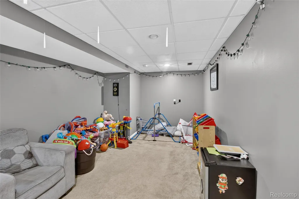 27985 S Mockingbird Drive Huron Charter Township MI 48134