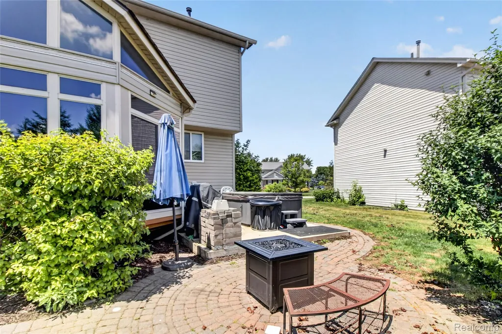 27985 S Mockingbird Drive Huron Charter Township MI 48134