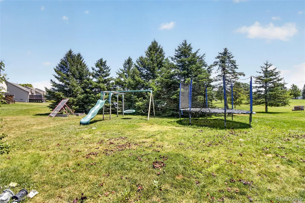27985 S Mockingbird Drive Huron Charter Township MI 48134