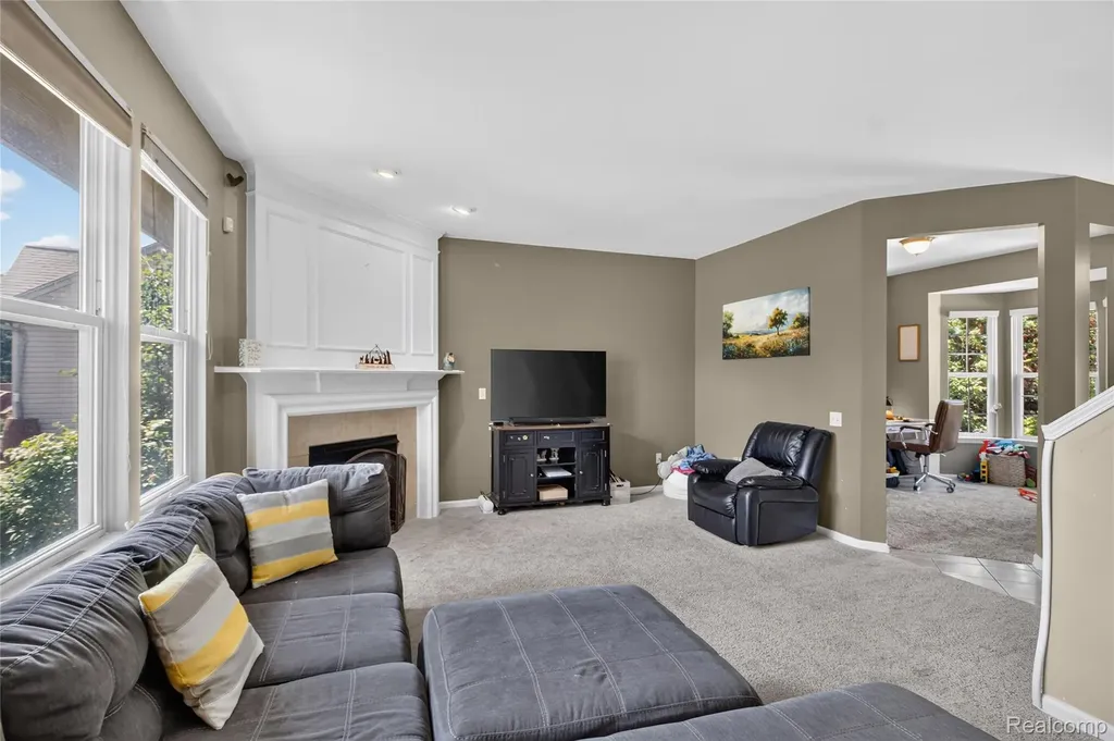 27985 S Mockingbird Drive Huron Charter Township MI 48134