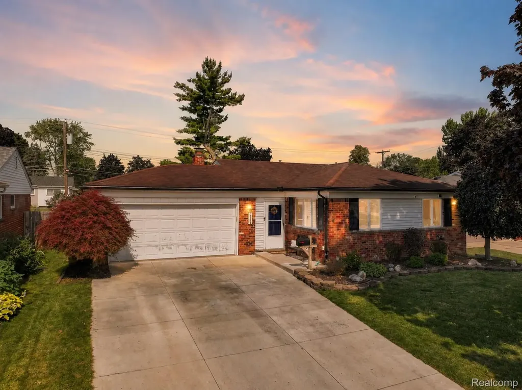 15123 Hix Street Livonia City MI 48154