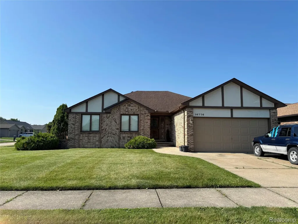 16776 Sarno Drive Macomb Township MI 48044