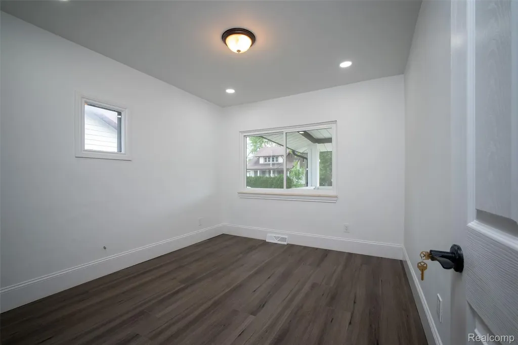 543 E Saratoga Street Ferndale City MI 48220