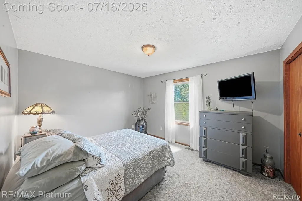 127 S East Street Fowlerville Village MI 48836