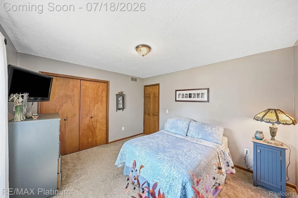 127 S East Street Fowlerville Village MI 48836