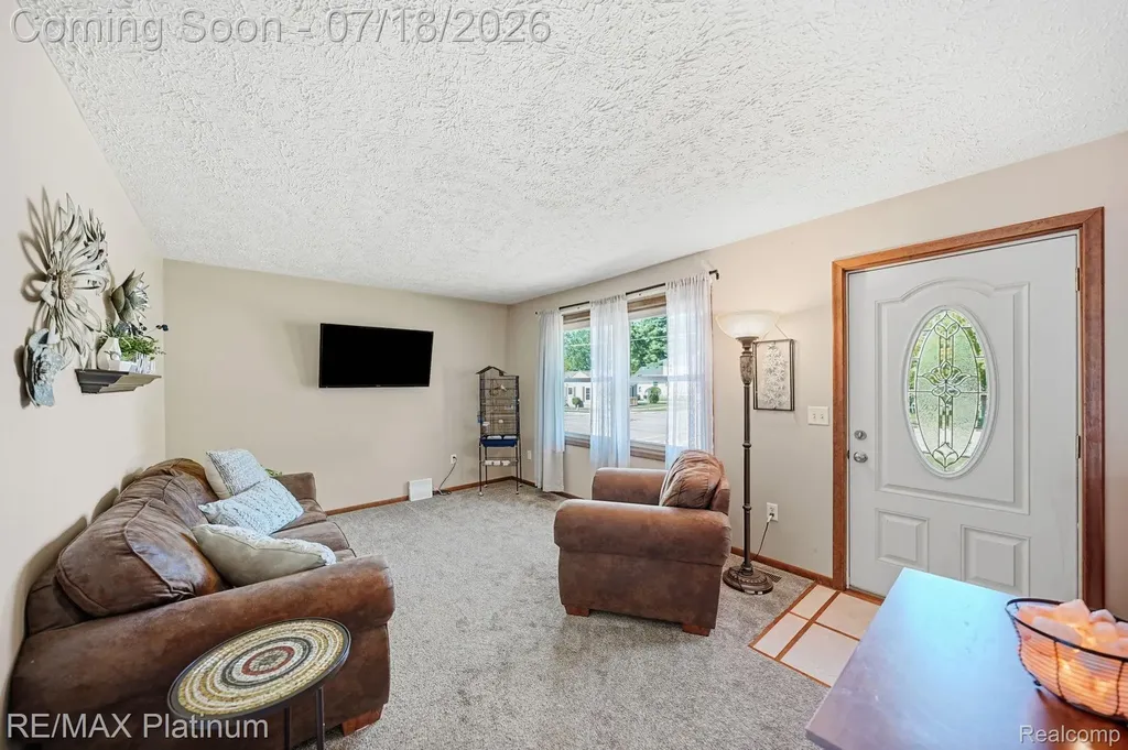 127 S East Street Fowlerville Village MI 48836