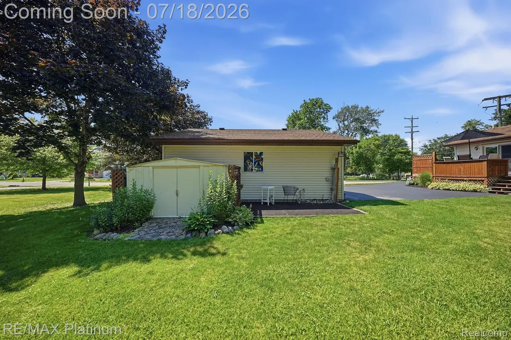 127 S East Street Fowlerville Village MI 48836