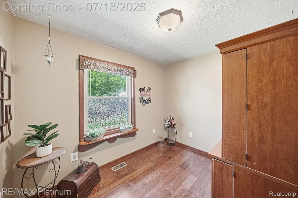 127 S East Street Fowlerville Village MI 48836