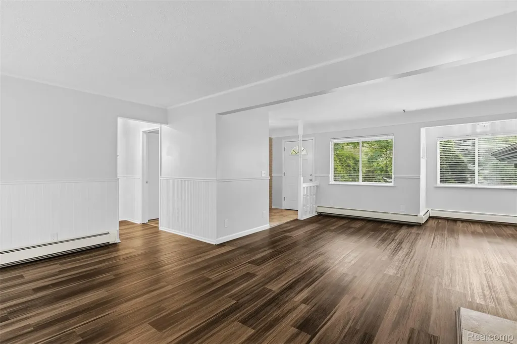 7313 River Road Flushing Charter Township MI 48433