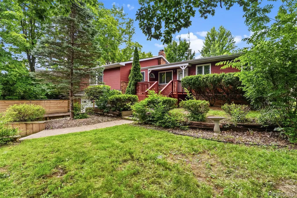 7313 River Road Flushing Charter Township MI 48433