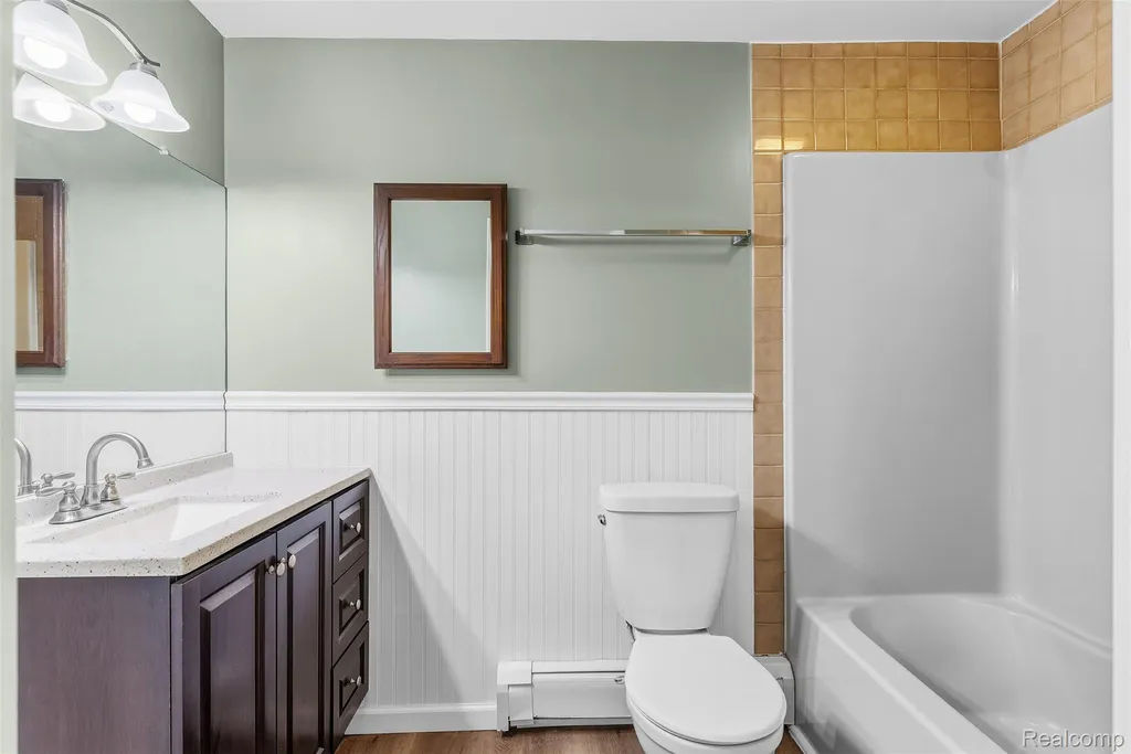7313 River Road Flushing Charter Township MI 48433