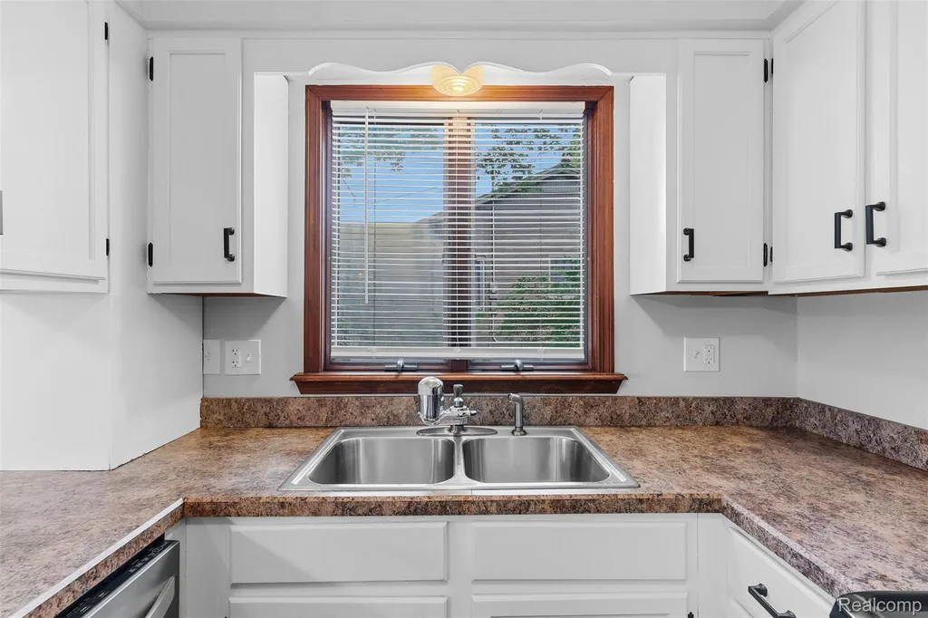 7313 River Road Flushing Charter Township MI 48433