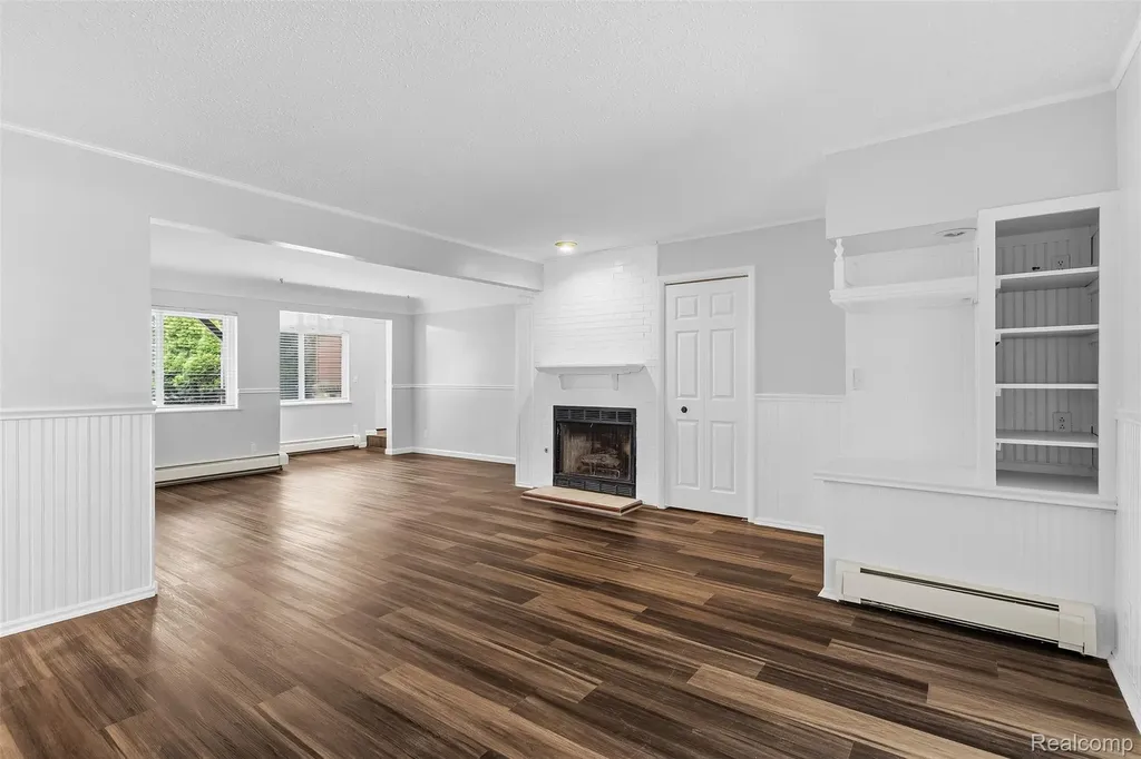 7313 River Road Flushing Charter Township MI 48433