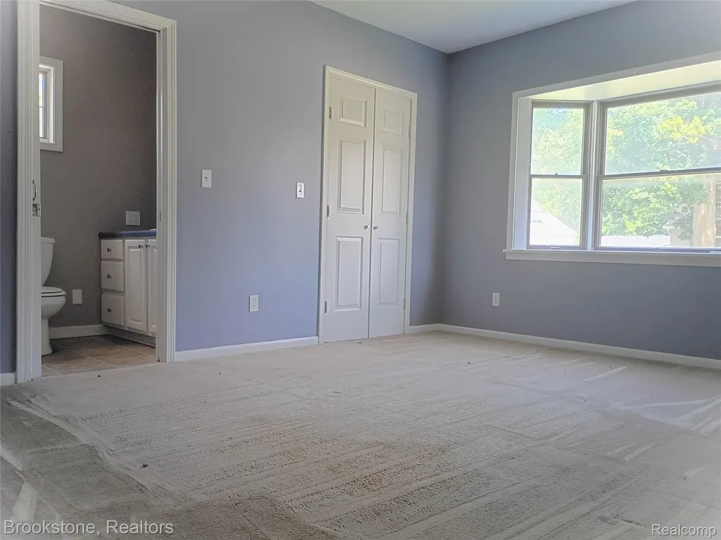 510 Pleasant Street Charlotte City MI 48813