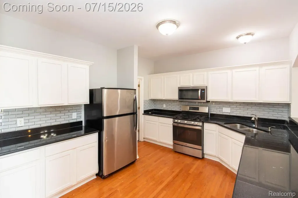 43721 Cherrywood Lane Canton Charter Township MI 48188