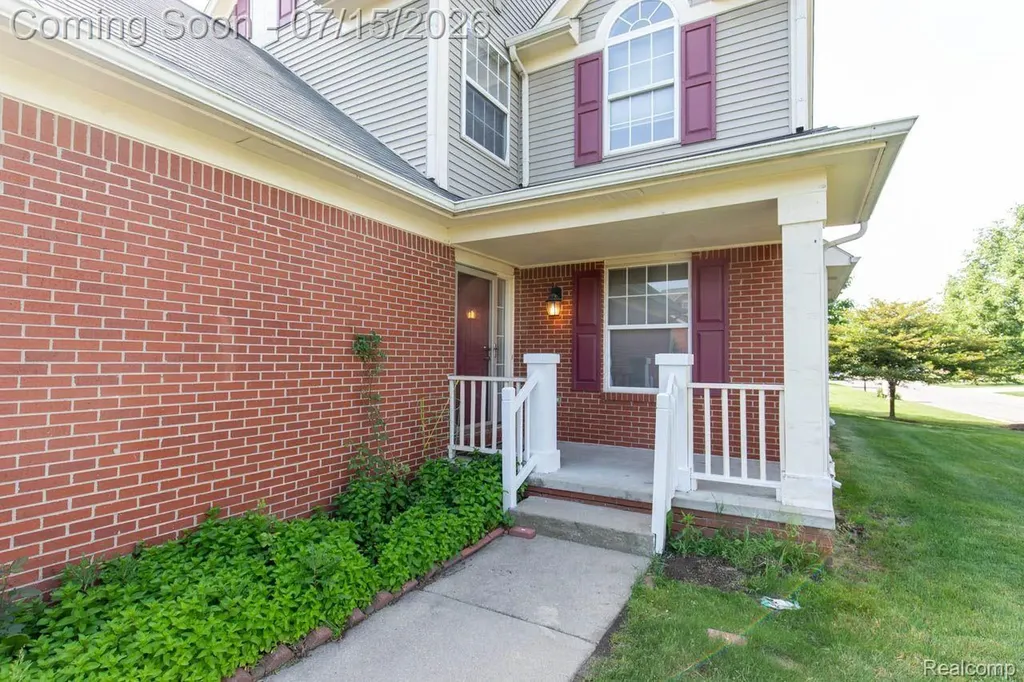 43721 Cherrywood Lane Canton Charter Township MI 48188