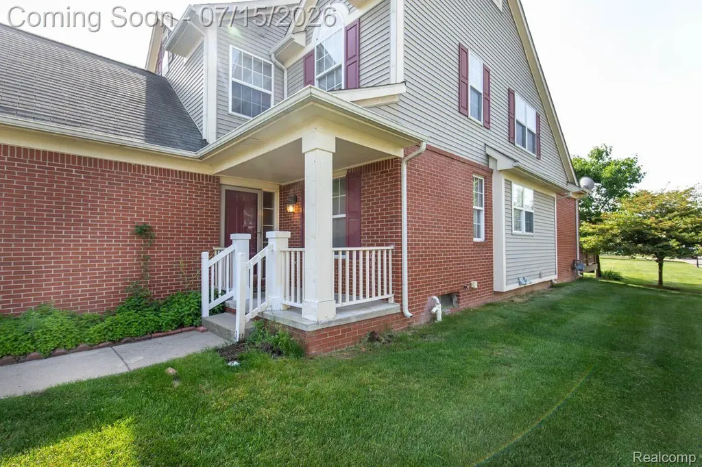 43721 Cherrywood Lane Canton Charter Township MI 48188