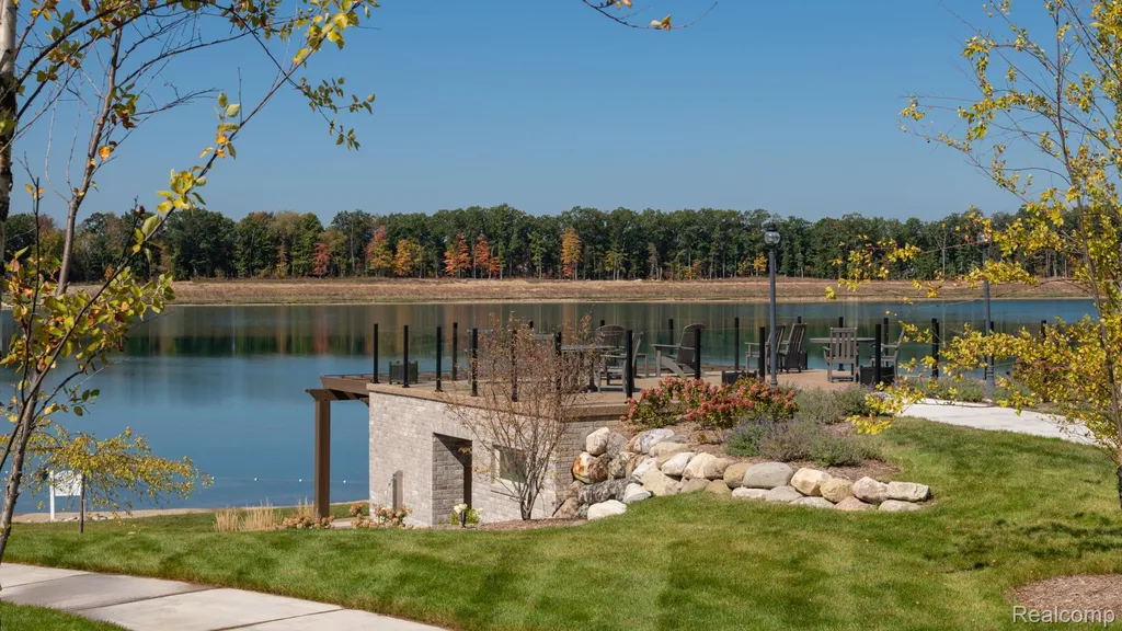 2704 Crystal Lake Drive Commerce Charter Township MI 48382