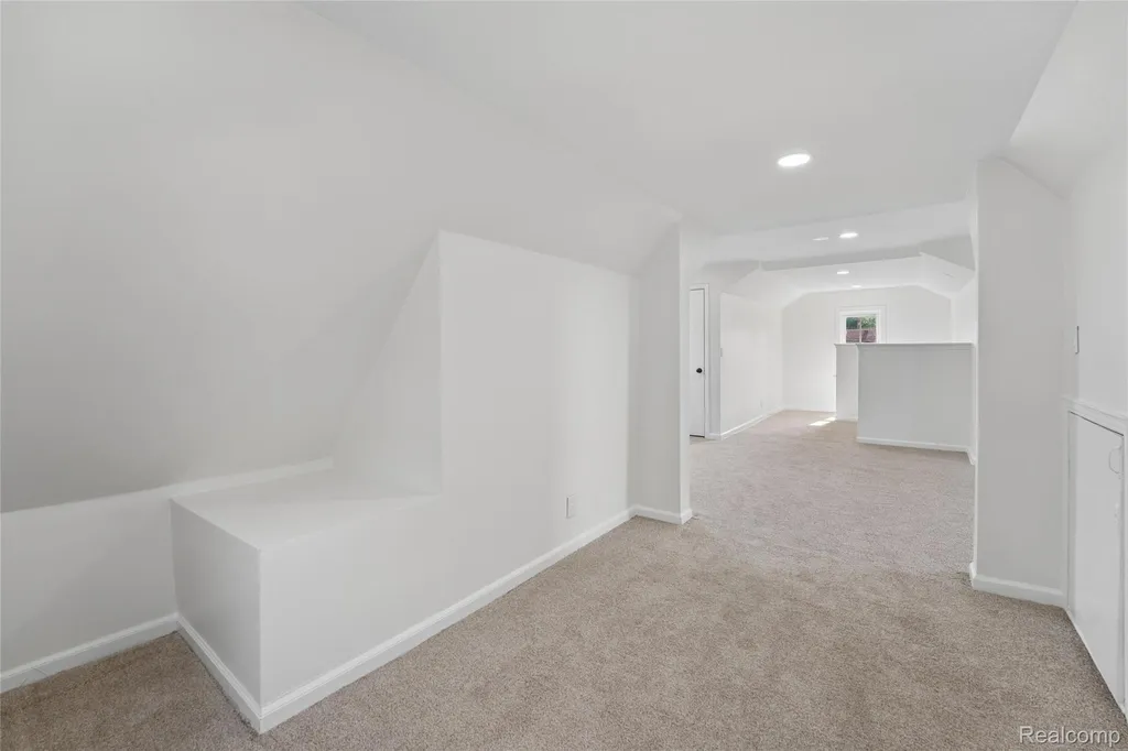 2745 21st Street Wyandotte City MI 48192