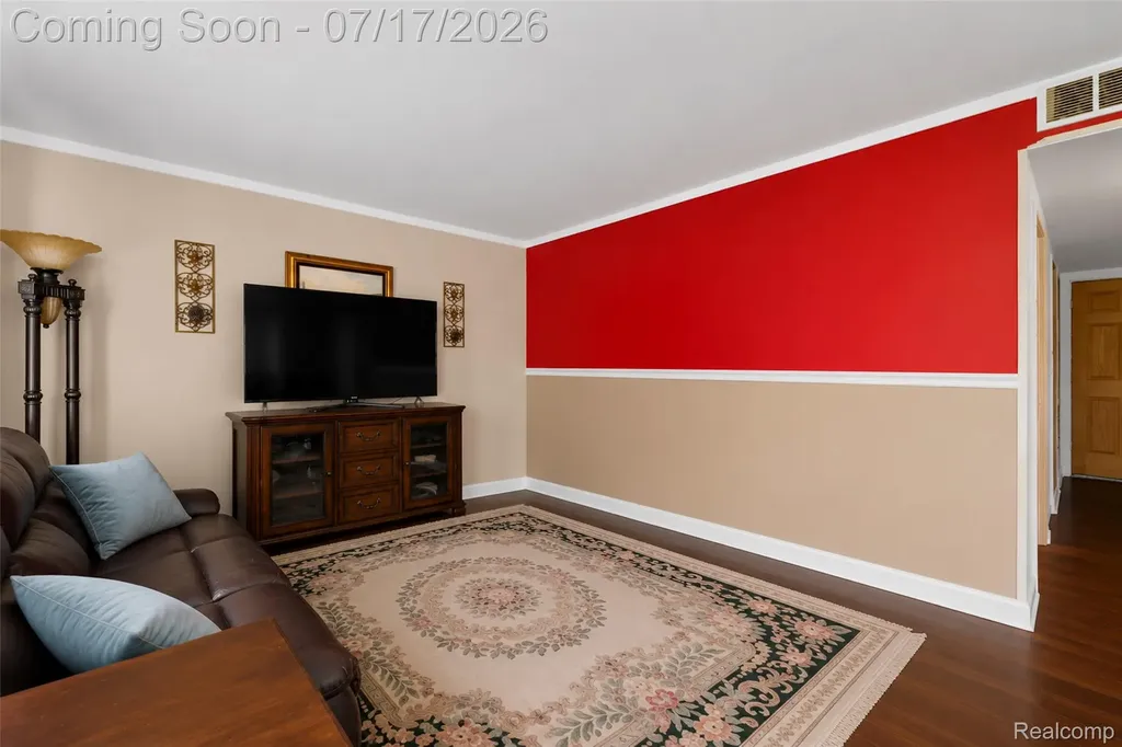 6871 Troy Street Taylor City MI 48180