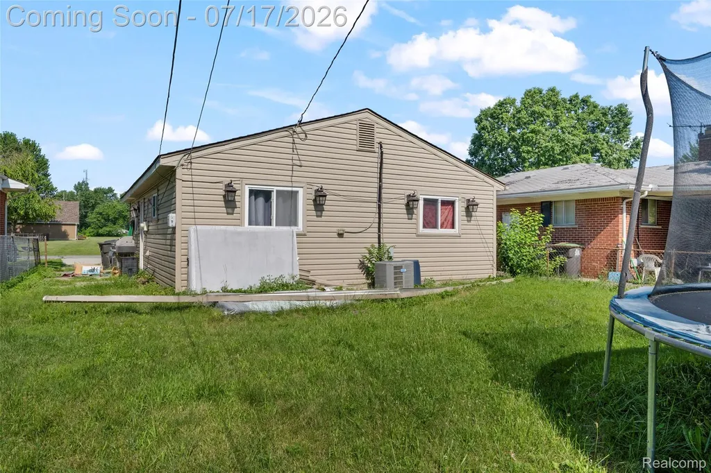 6871 Troy Street Taylor City MI 48180