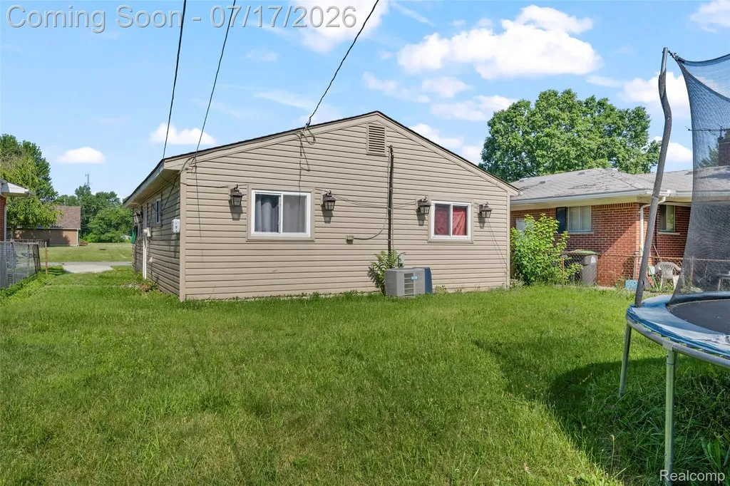 6871 Troy Street Taylor City MI 48180