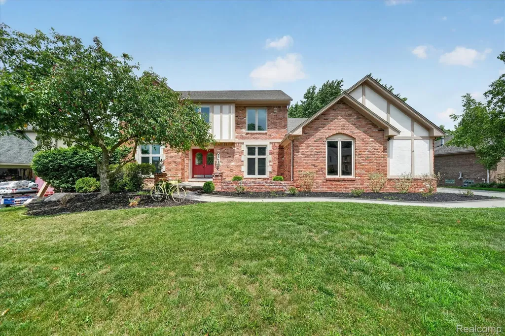 34970 Old Homestead Drive Farmington Hills City MI 48335