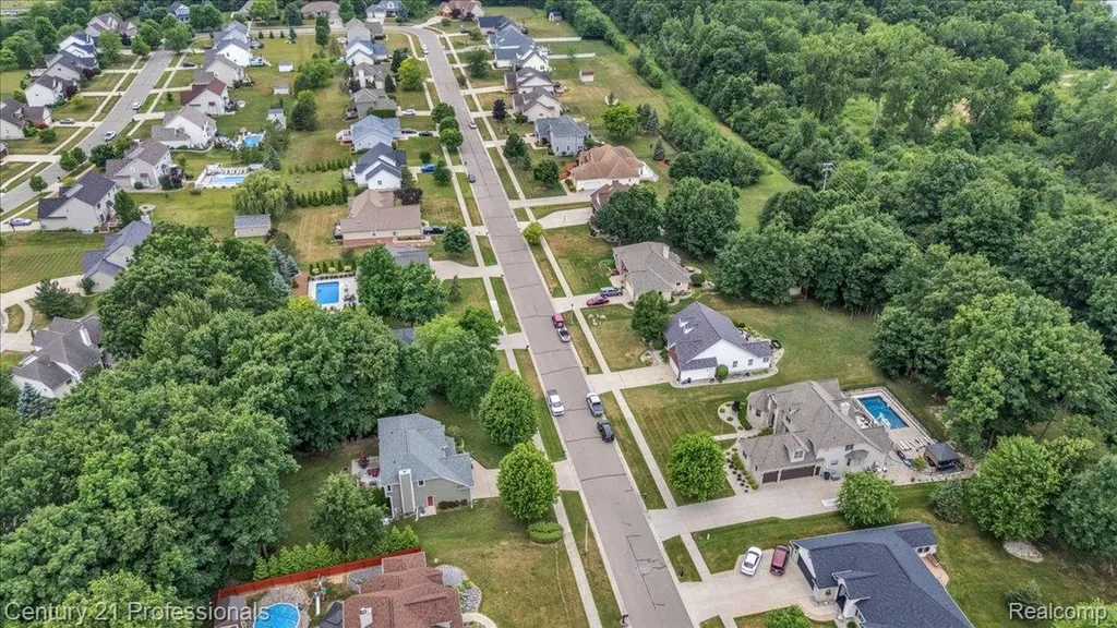 7520 Paradise Drive Grand Blanc Charter Township MI 48439