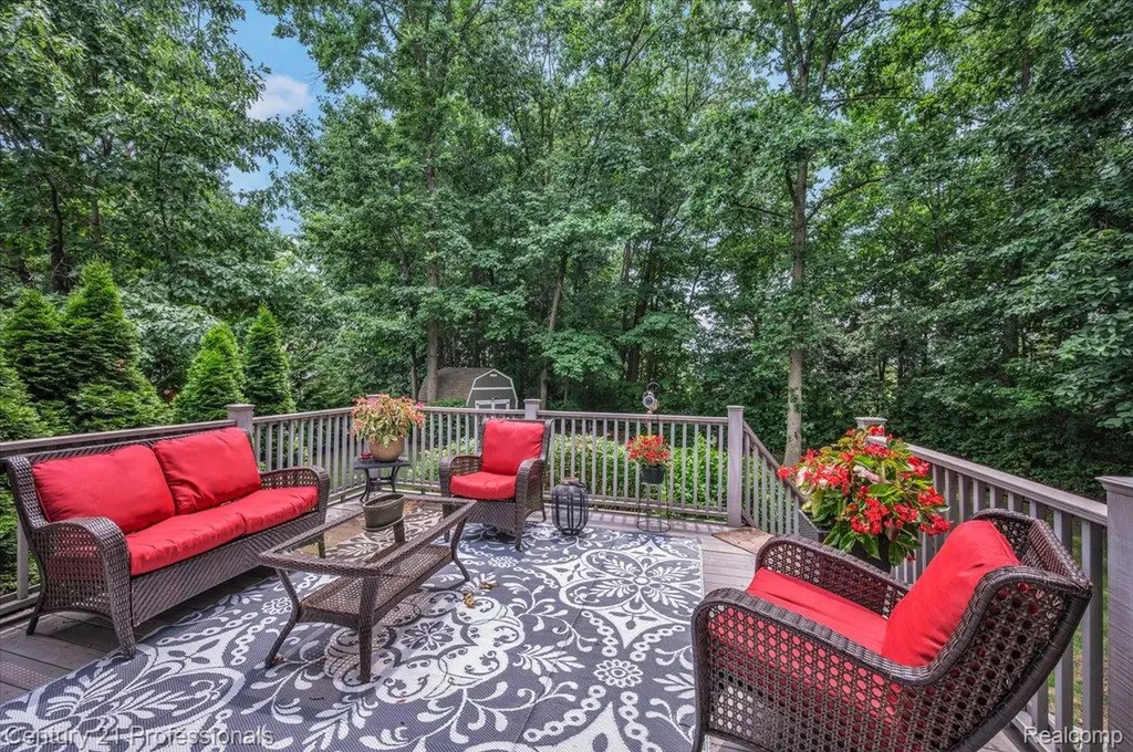 7520 Paradise Drive Grand Blanc Charter Township MI 48439