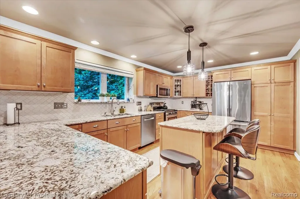 7520 Paradise Drive Grand Blanc Charter Township MI 48439
