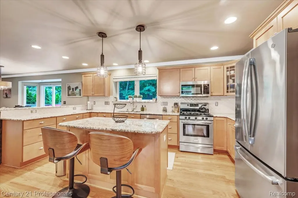 7520 Paradise Drive Grand Blanc Charter Township MI 48439