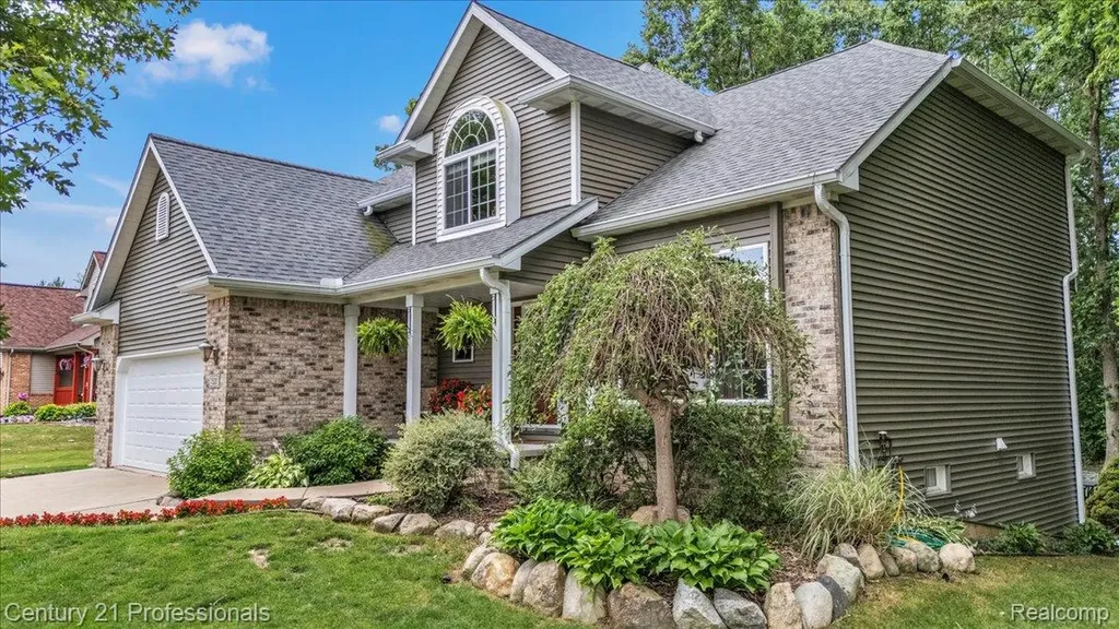 7520 Paradise Drive Grand Blanc Charter Township MI 48439