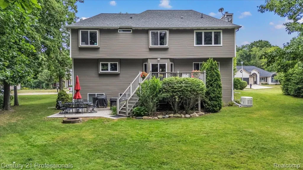 7520 Paradise Drive Grand Blanc Charter Township MI 48439